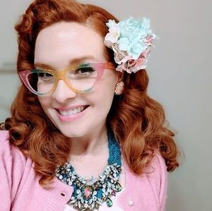 Meet your Posher, Natasha